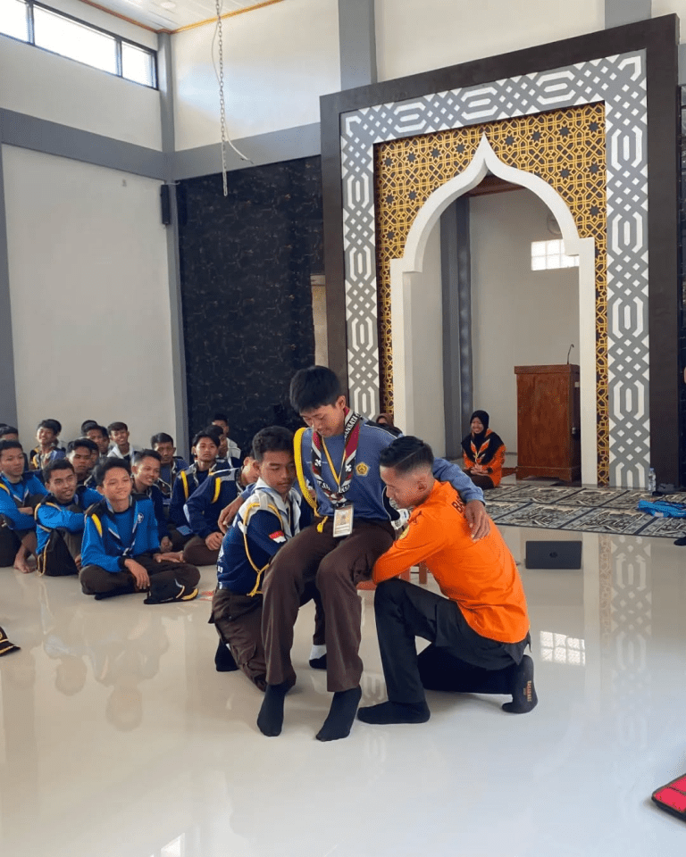 Pengenalan Profesi SAR